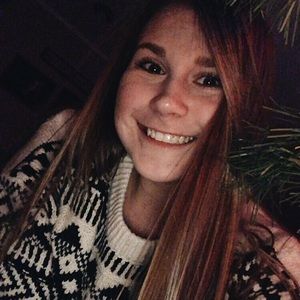 Meet your Posher, Chloe